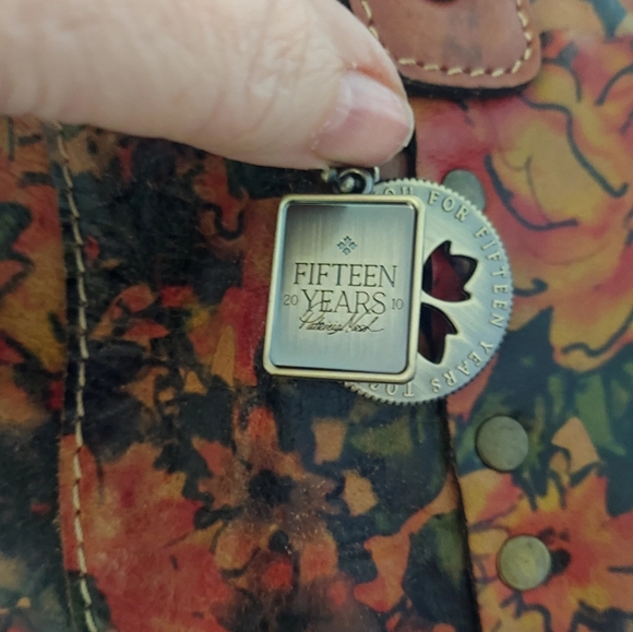 Patricia Nash Zancona Floral Brown Oil Paint Print Leathered Tote - Picture 6 of 10